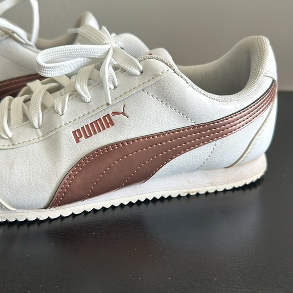 Puma Rose Gold Sneakers Sz 6.5 - Picture 3 of 7